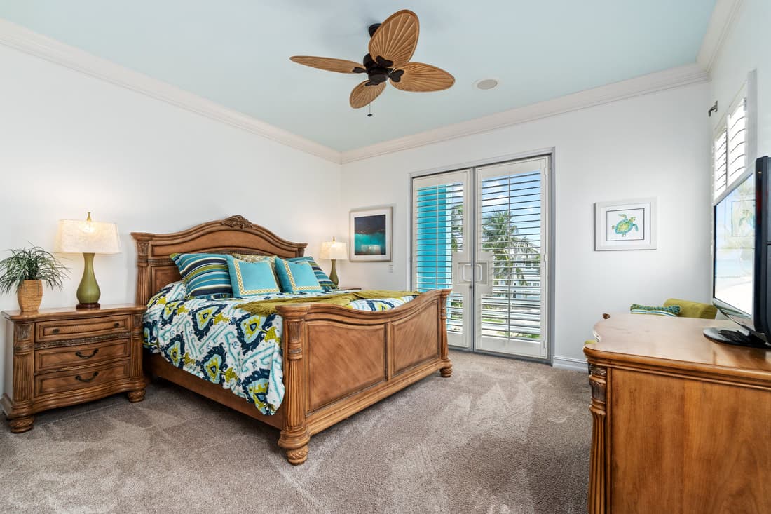 South Beach - Image 14