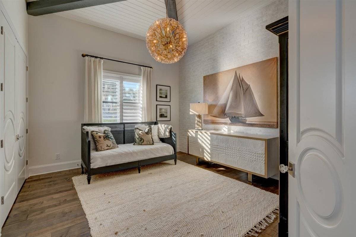 Bayside Paradise Mansion - Image 34