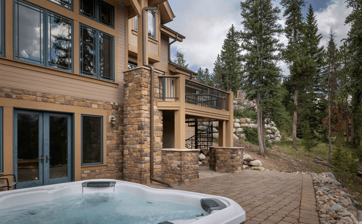 Mont Vista Chateau - Image 29