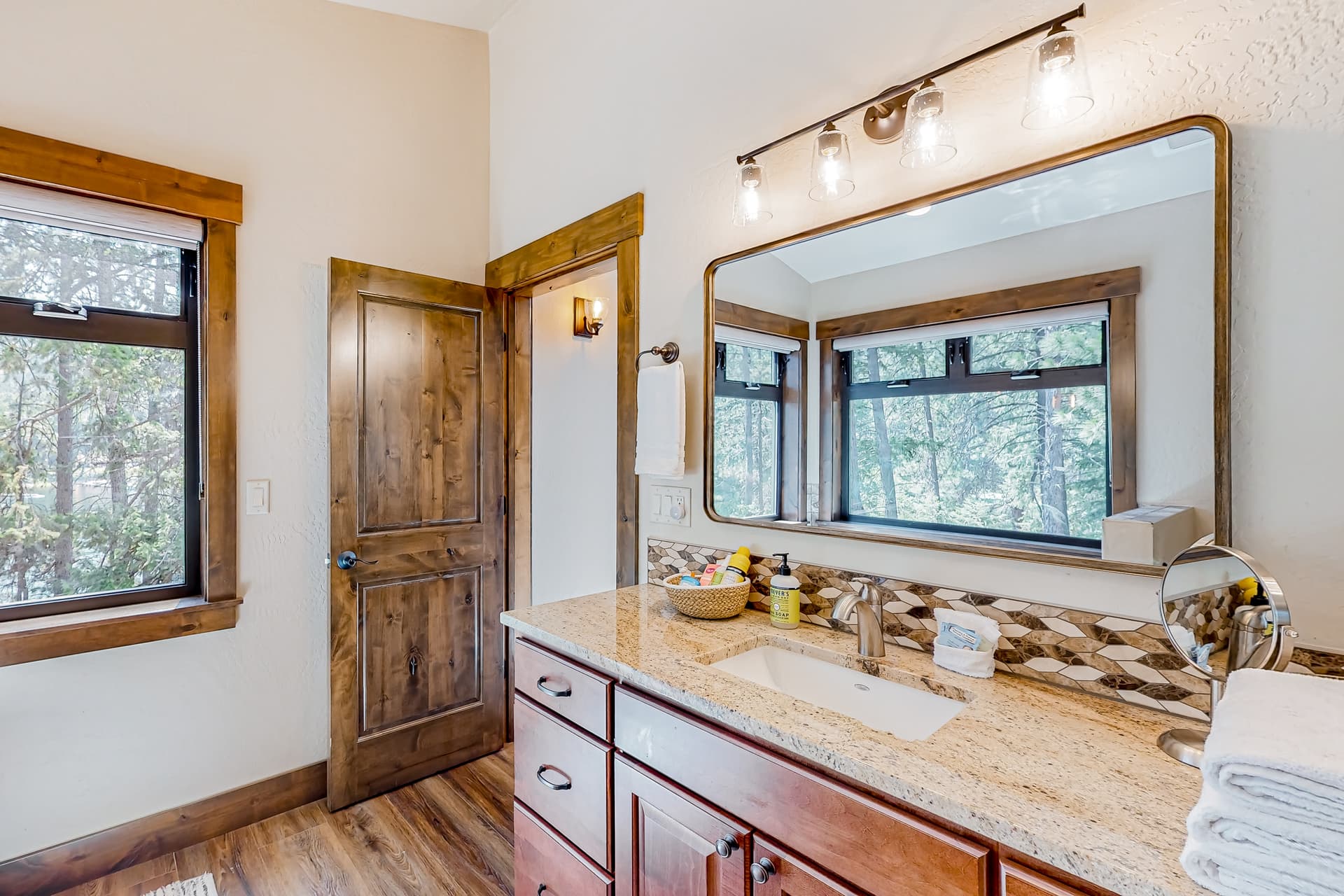 Leaning Pine Point at Half Round Bay - Image 14