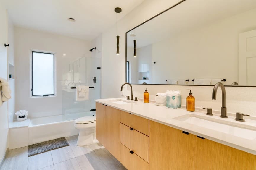 Emerald Elk at Village Creek - Image 7