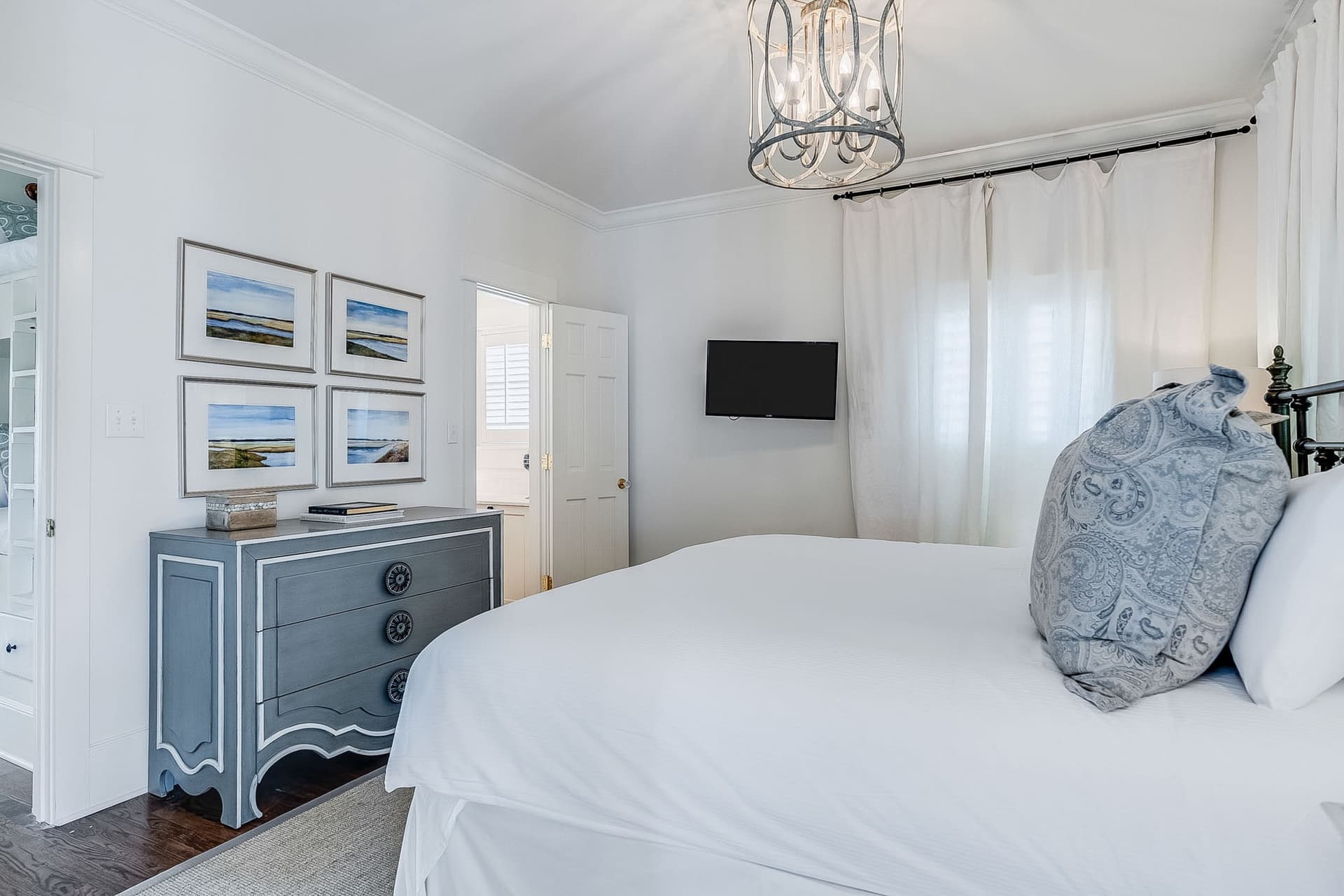 Southern Breeze - Image 63