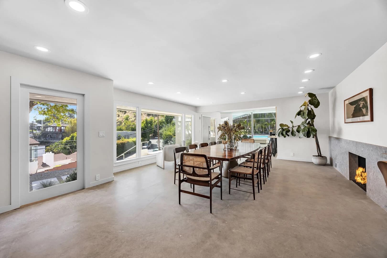 Sunset Plaza View - Image 11