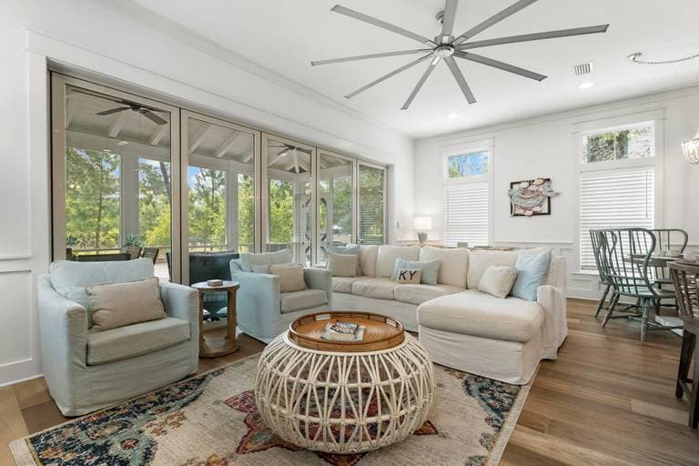 Mermaids Grotto - Image 5