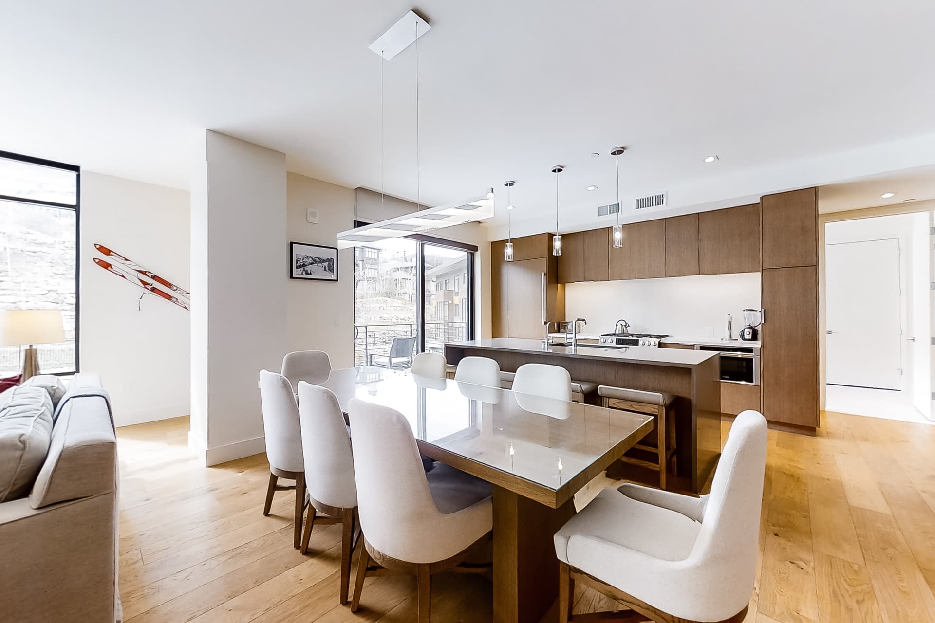 Lift 503 Home - Image 5