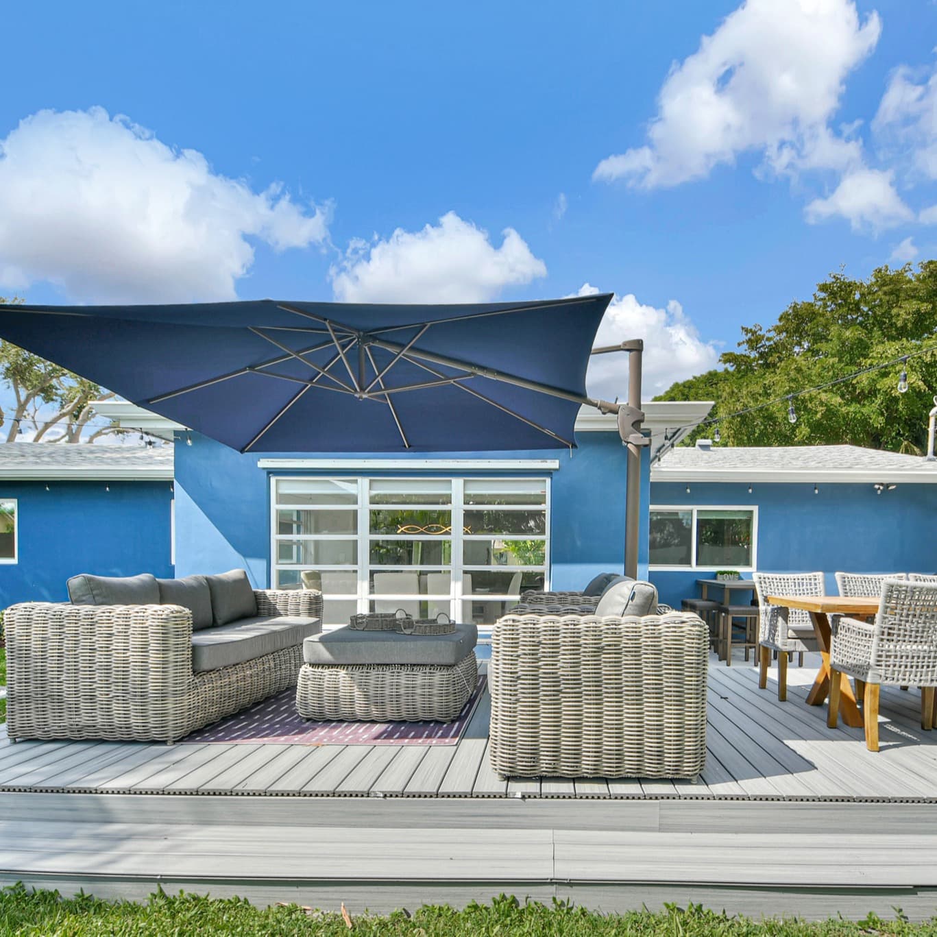 Bluebird House - Image 42