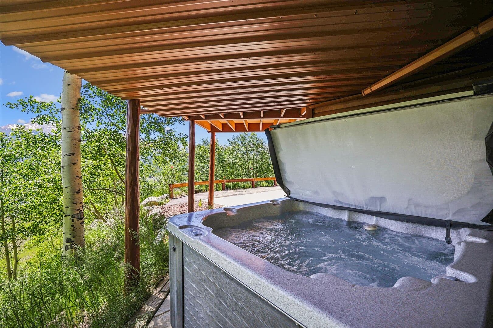 Hamilton Creek Cabin - Image 2