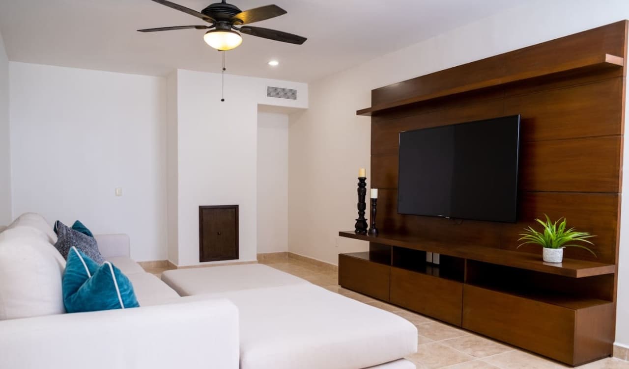 Ziva Condo - Image 13