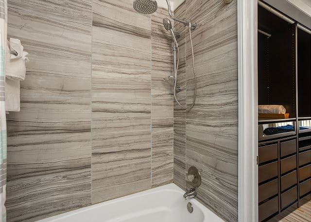 Shore O'Clock - Image 26