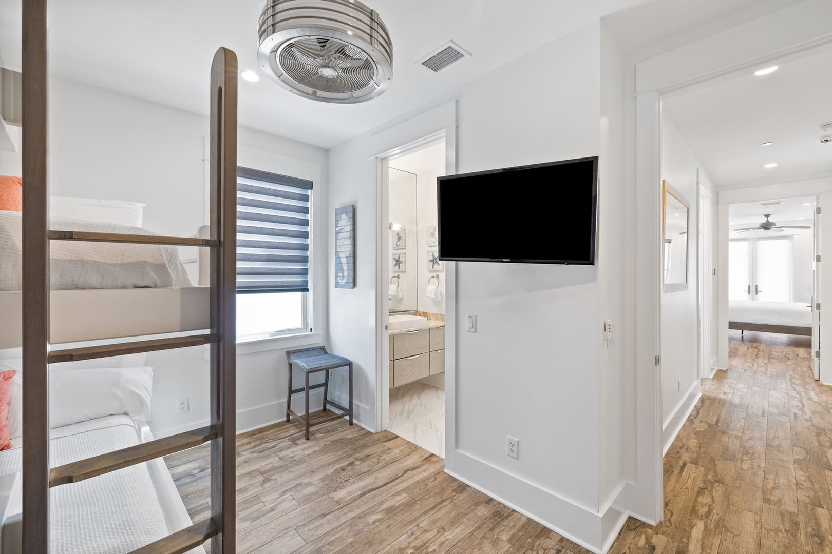 Emerald Breeze - Image 28