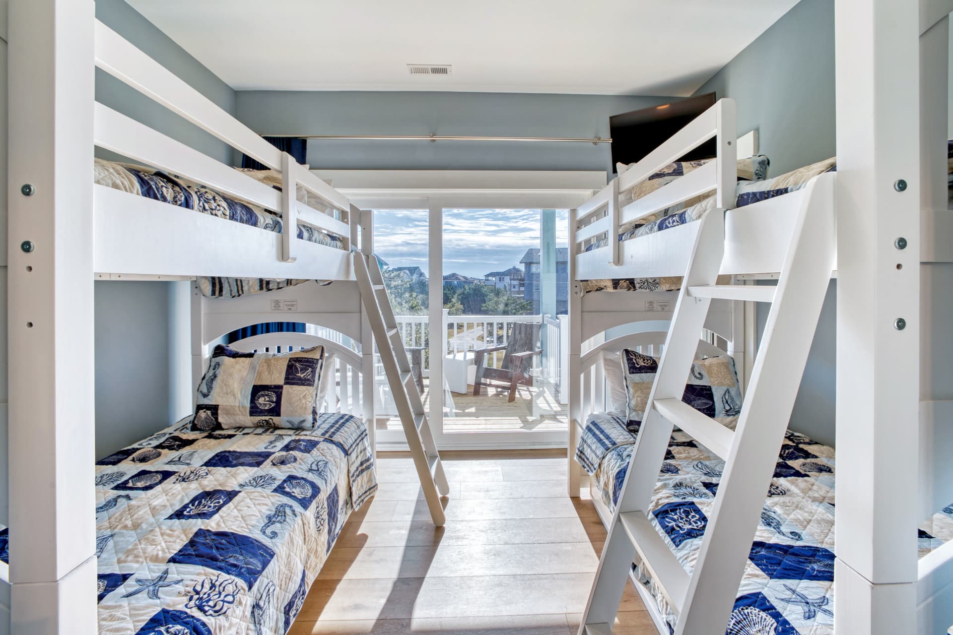 Rollin' With The Tide - Image 16