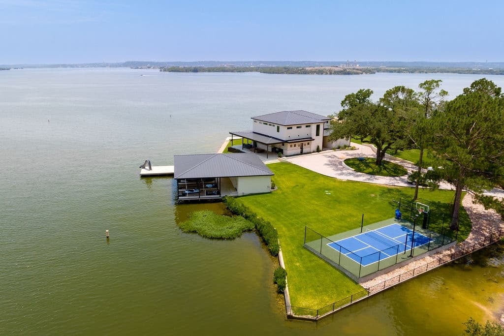 Some Kind of Wonderful Villa - Image 4