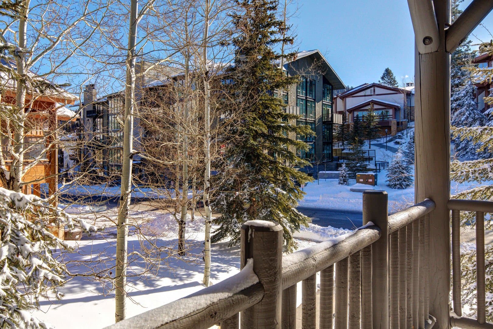 Black Bear Residence - Image 38