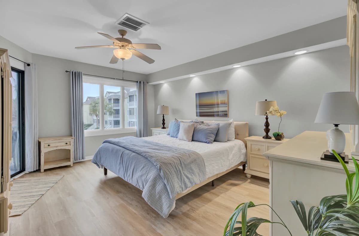 Port O Call #202D - Image 10