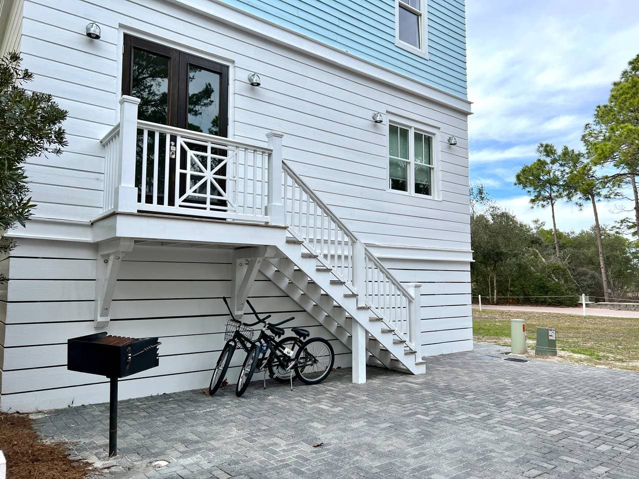 Poppy House - Image 31