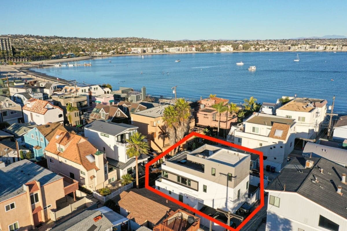 Sunset Paradise - Image 45