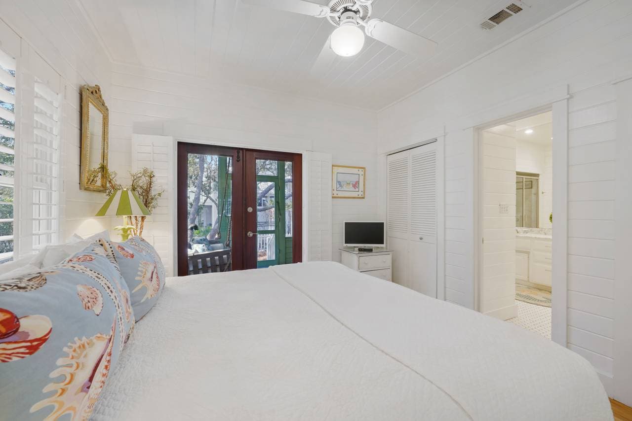 Key Lime House - Image 35