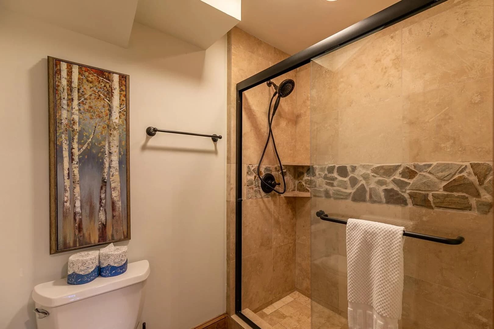 Blue Hole Lodge - Image 48