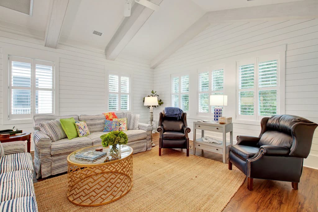 Modern Isle - Image 9