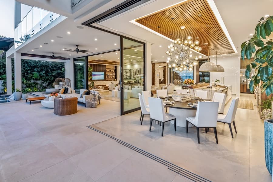 Diamond Head Grand Escape - Image 22