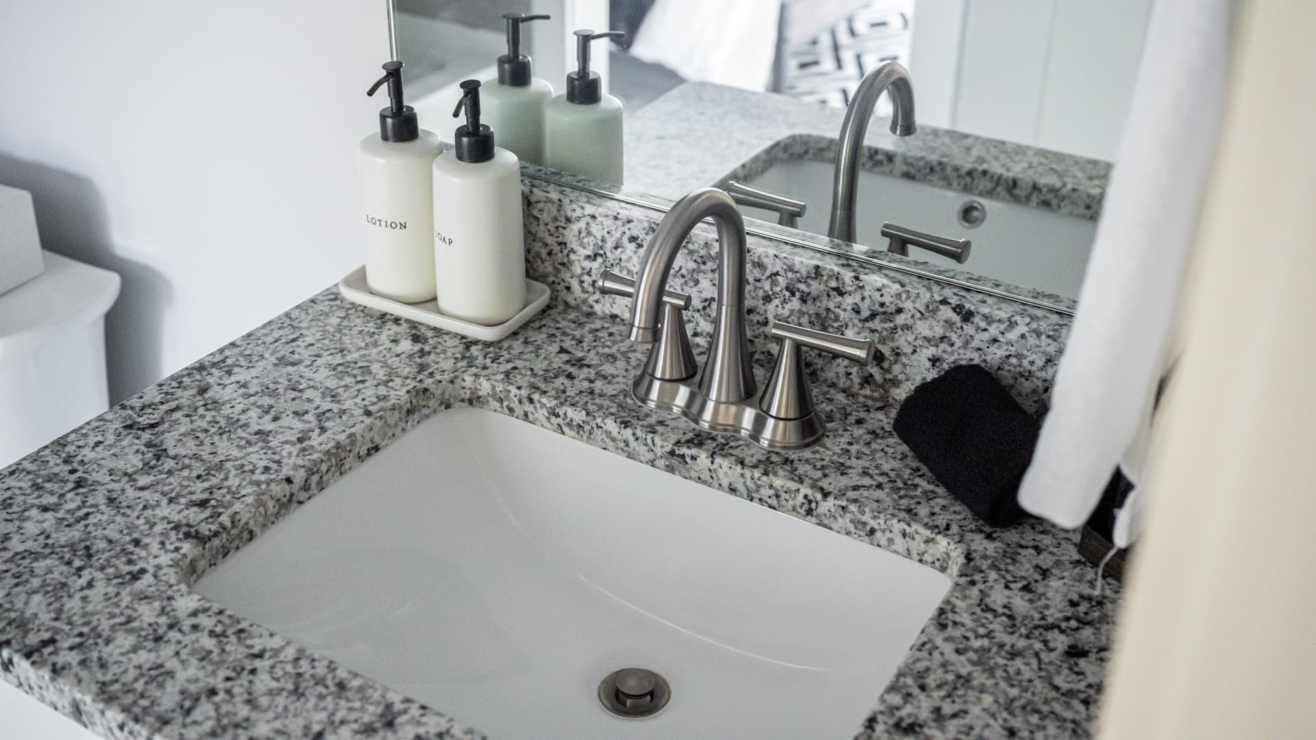 Frazier Home - Image 39