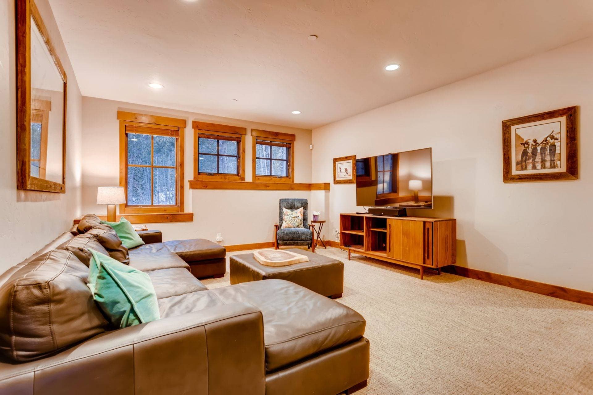 Snowy Pines House - Image 13