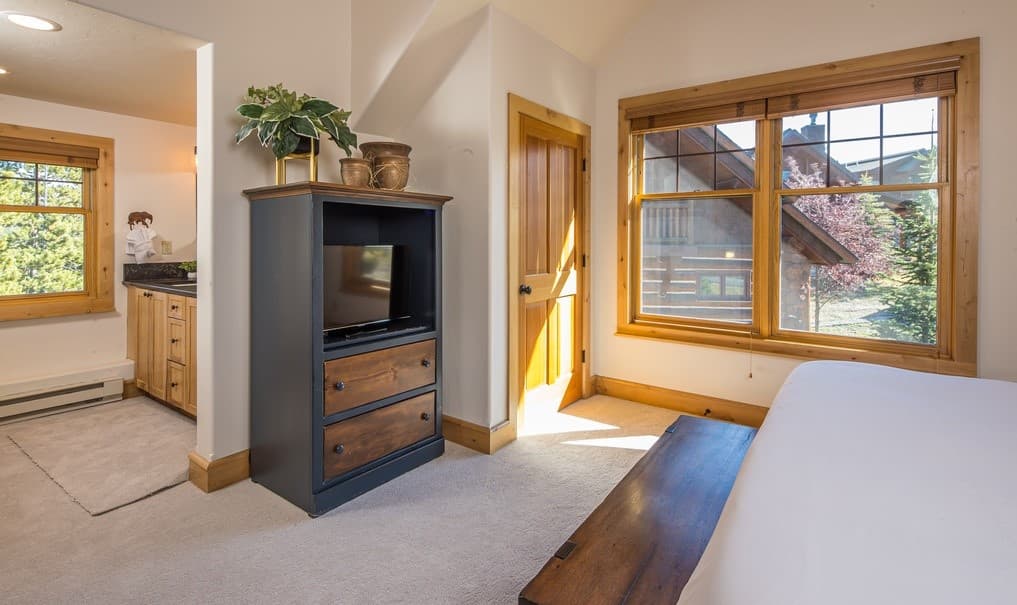 Rose Bud House - Image 11