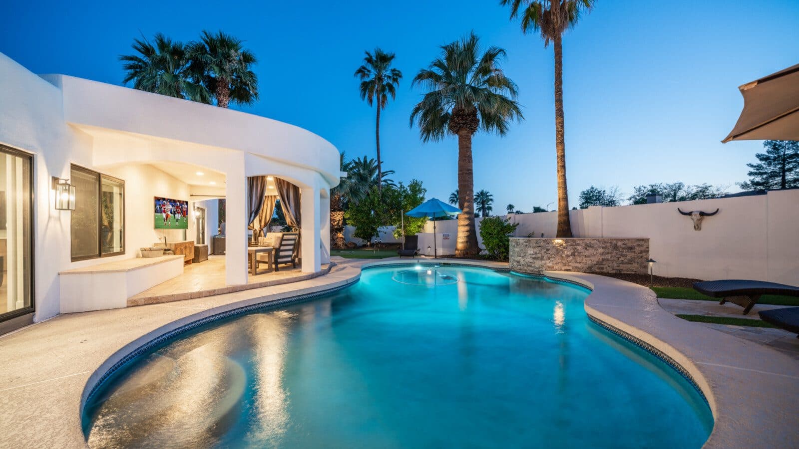 Spontaneous Desert Retreat - Image 32