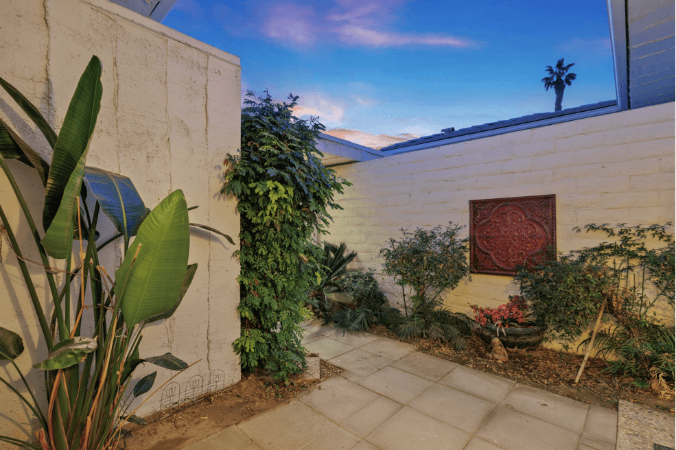 Wells in La Rocca - Image 79