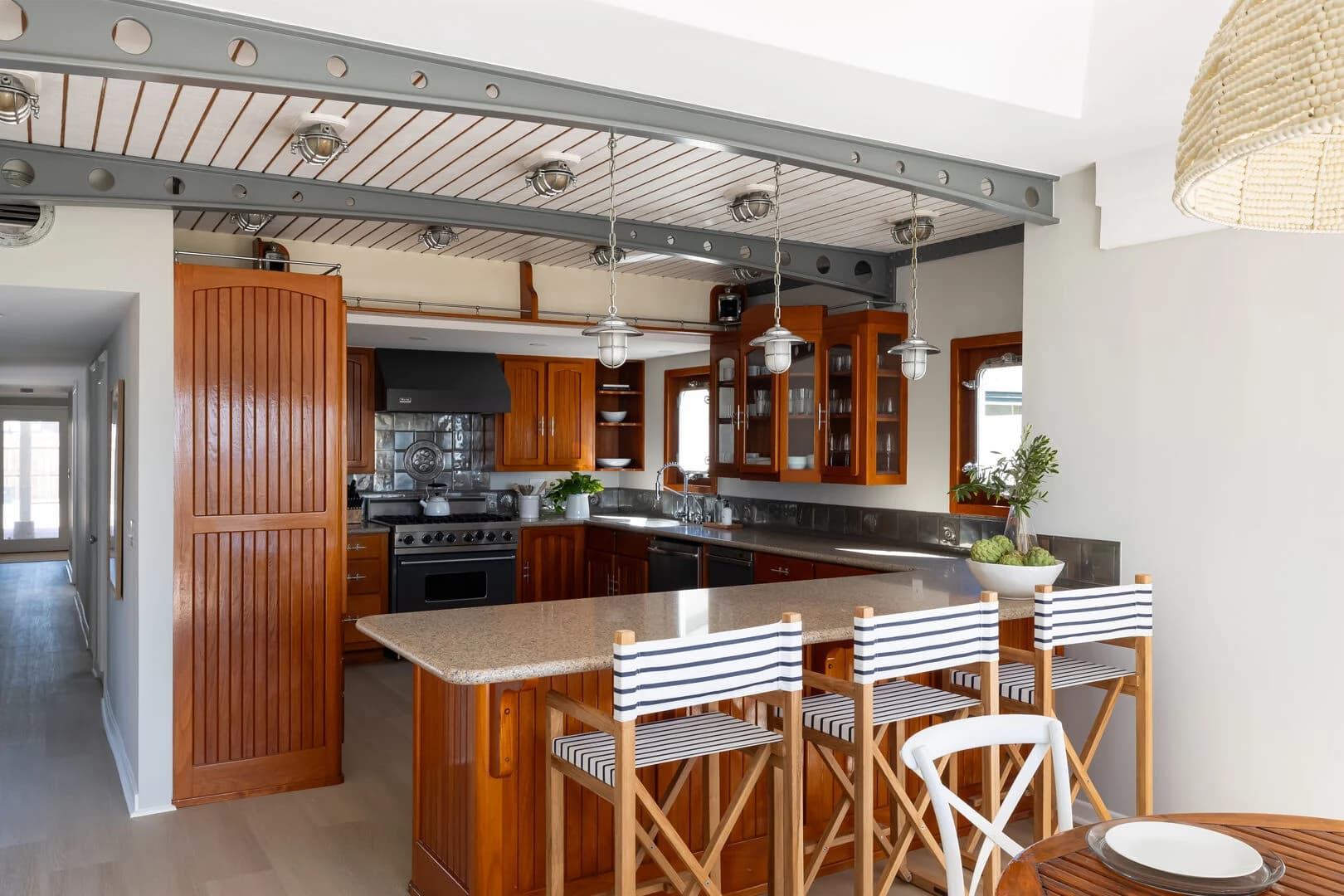 The Boat House - Image 4