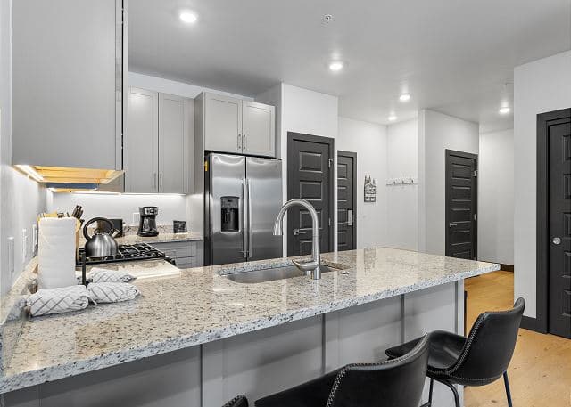 Crestview Chalet Bliss - Image 7