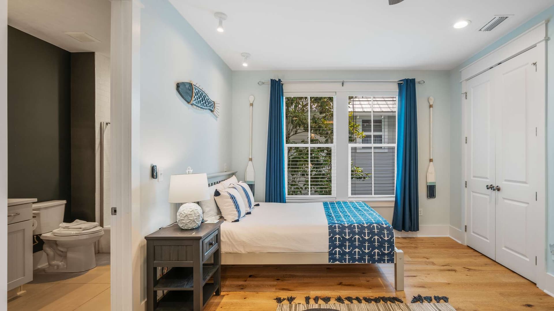 Barefoot Haven - Image 32