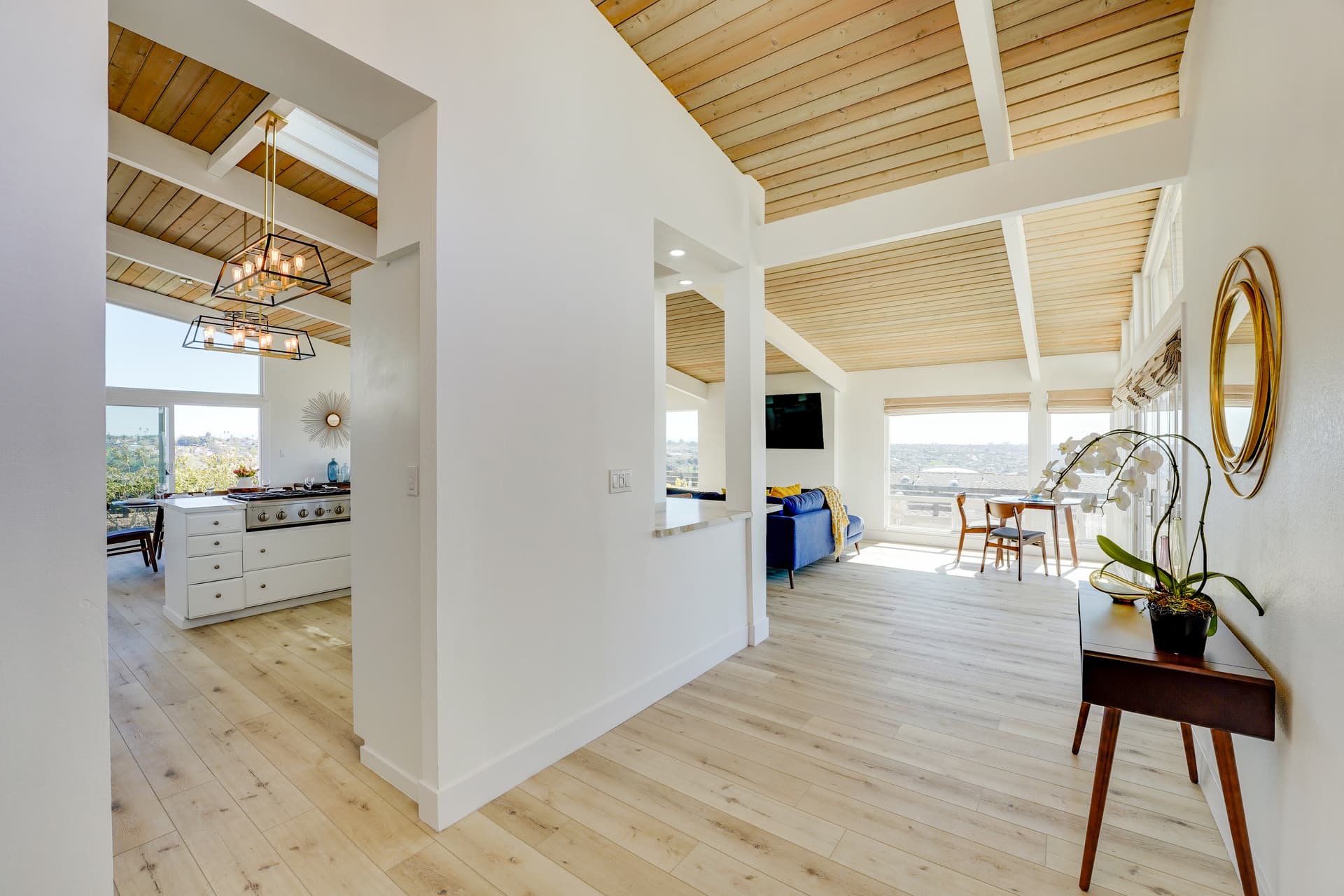 Endless Views - Image 10