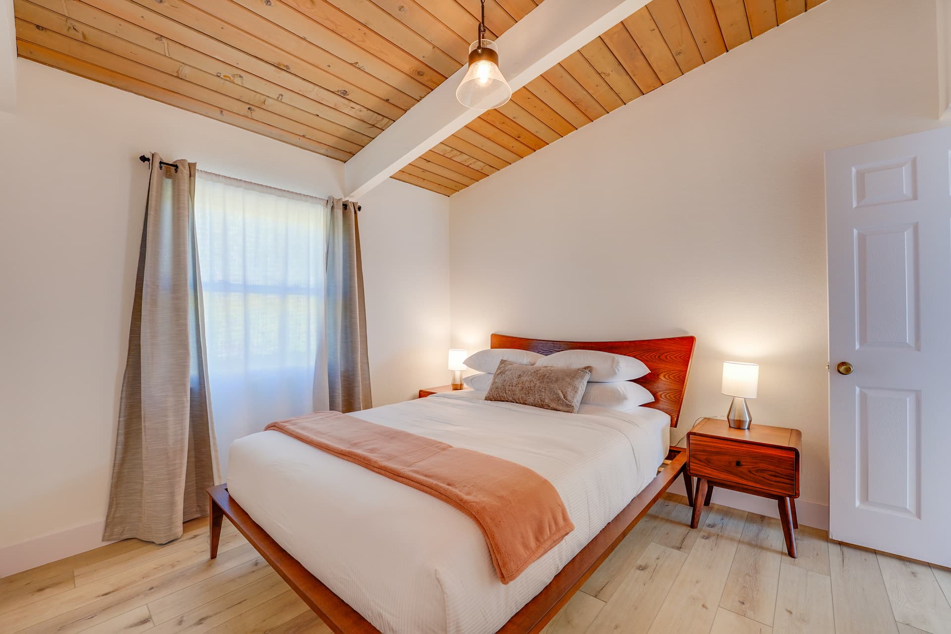 Endless Views - Image 31