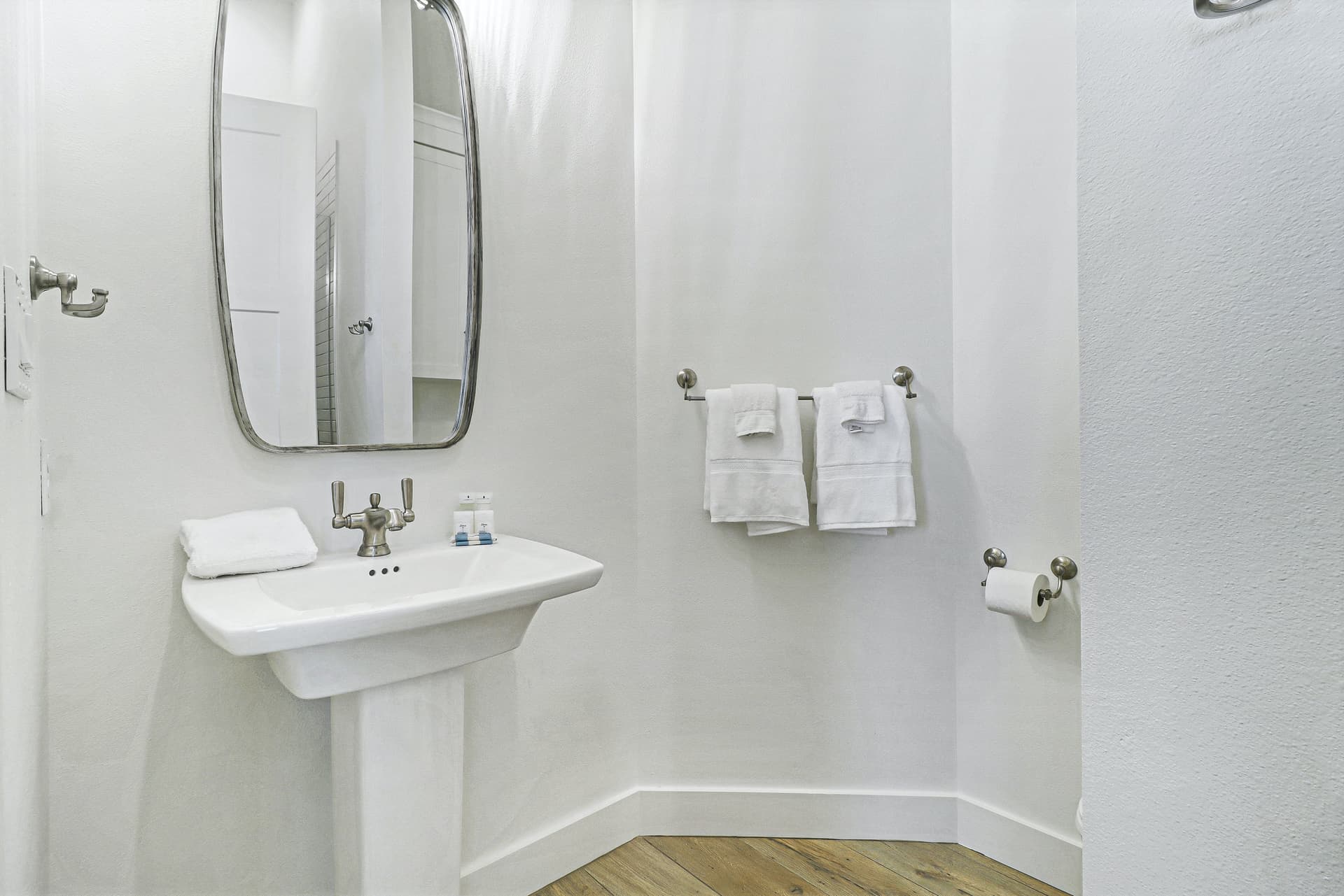 Pelican's Perch - Image 26