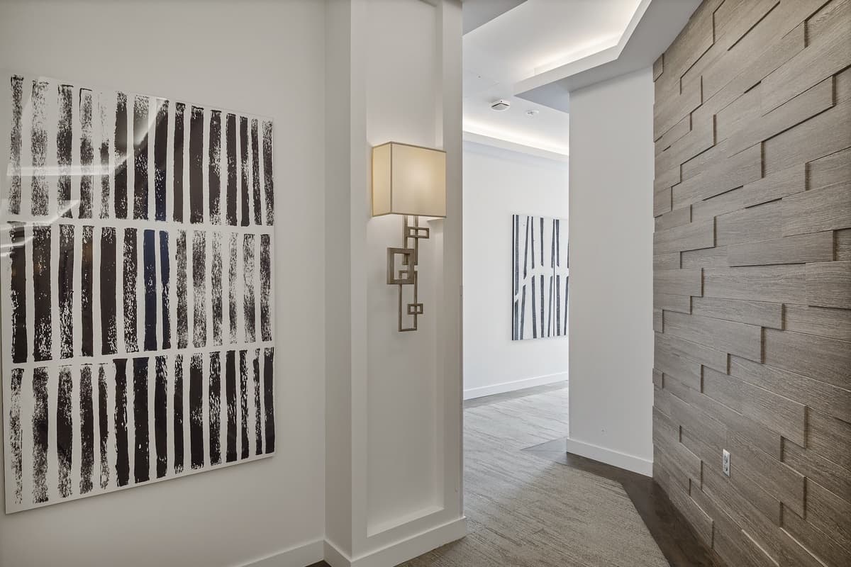 Mountain Luxe Retreat on Main - Image 12