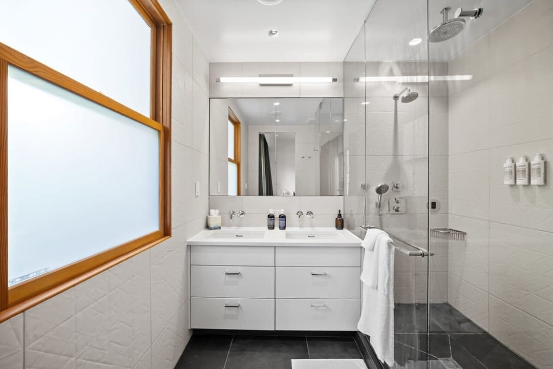 Gates Grove - Image 37