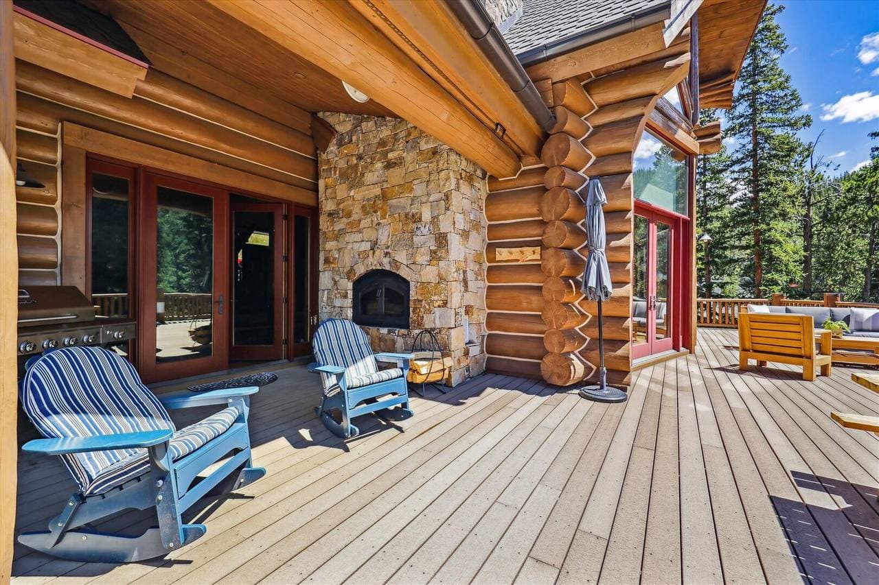 Goldenview Lodge - Image 12