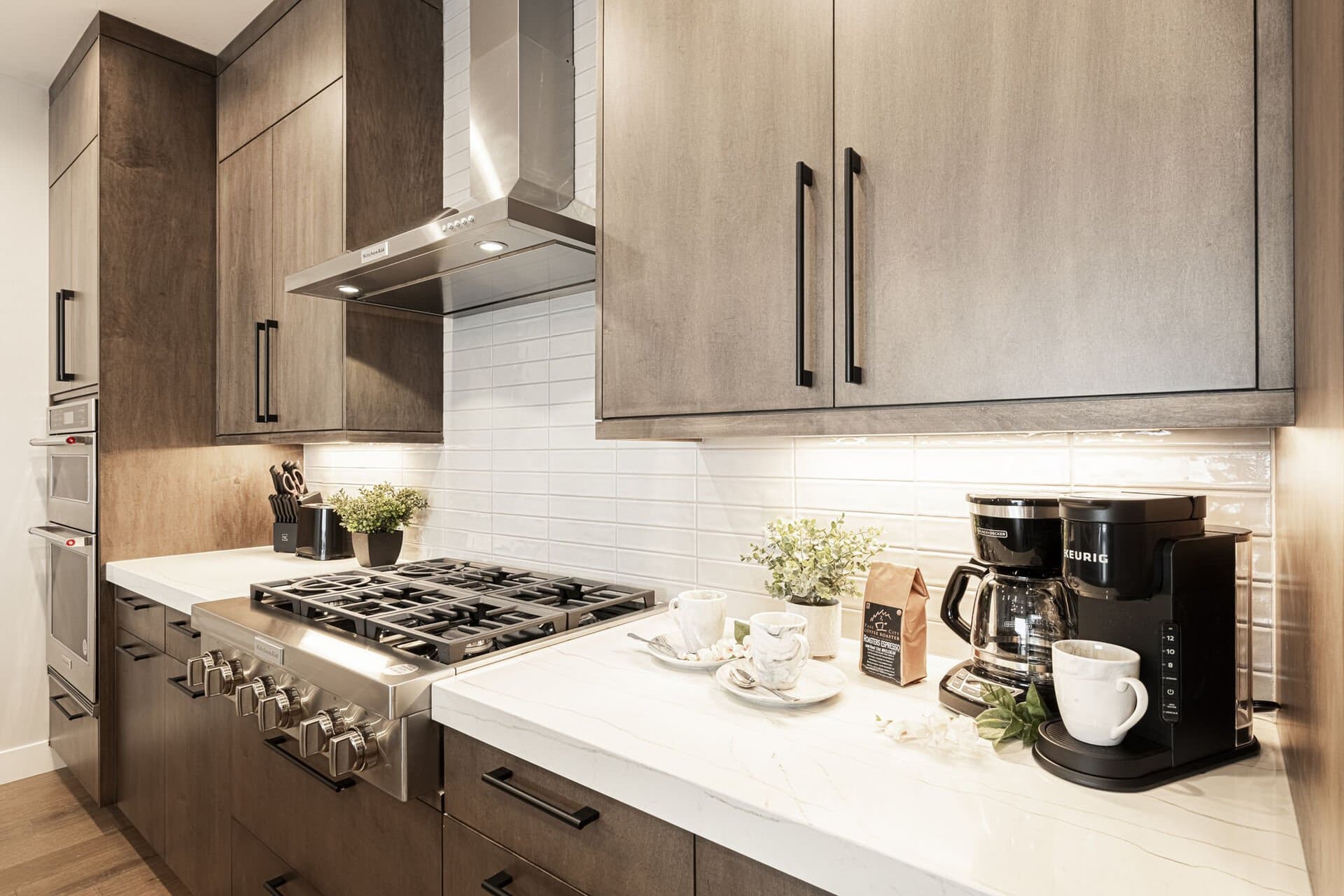 Hideout Epic View - Image 13