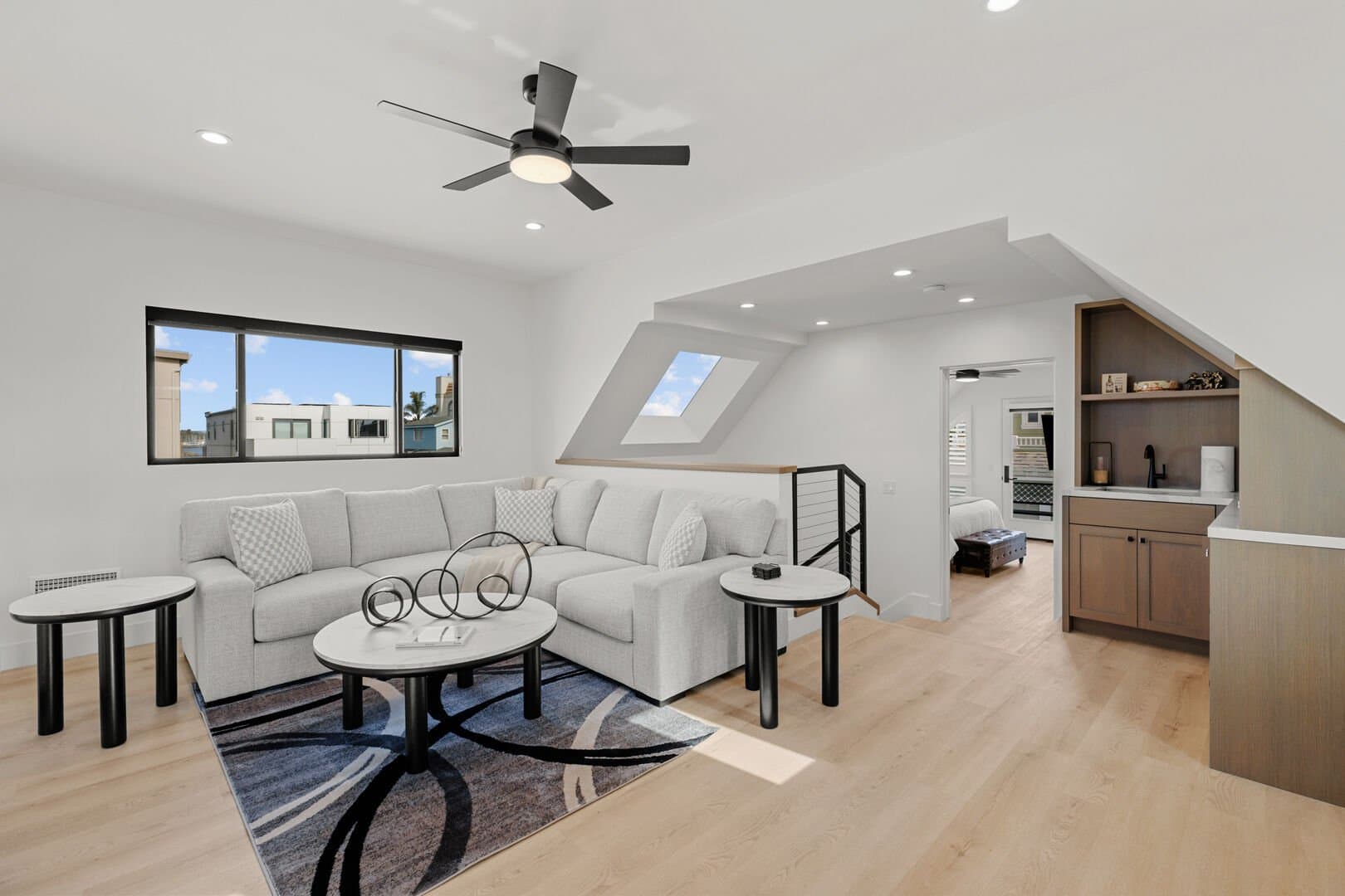 Modern Beach Vibes (Upper) - Image 14