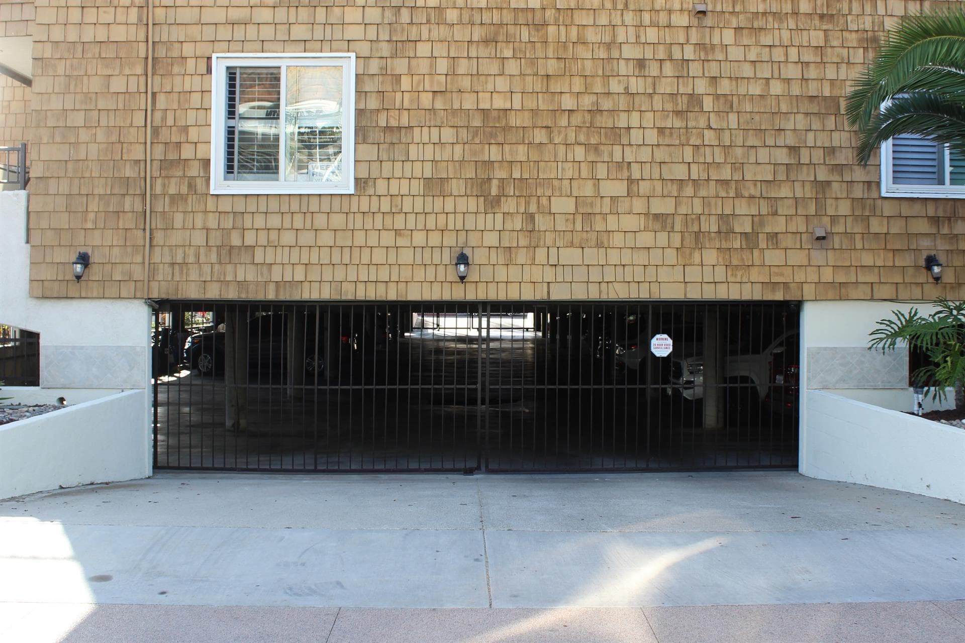 Oceanfront Breeze - Image 25