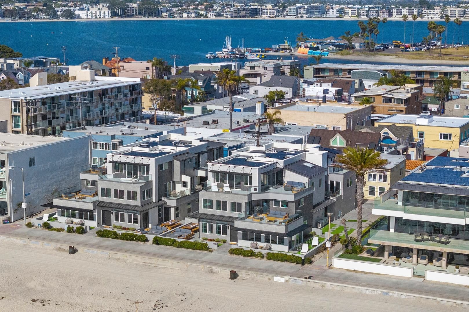 Oceanfront 1 North - Image 22