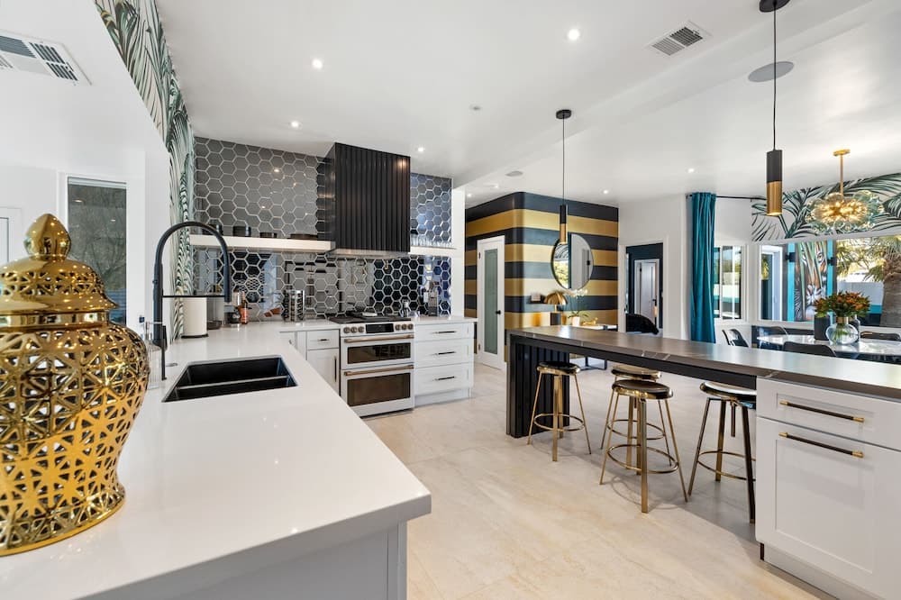 Escape Island - Image 10