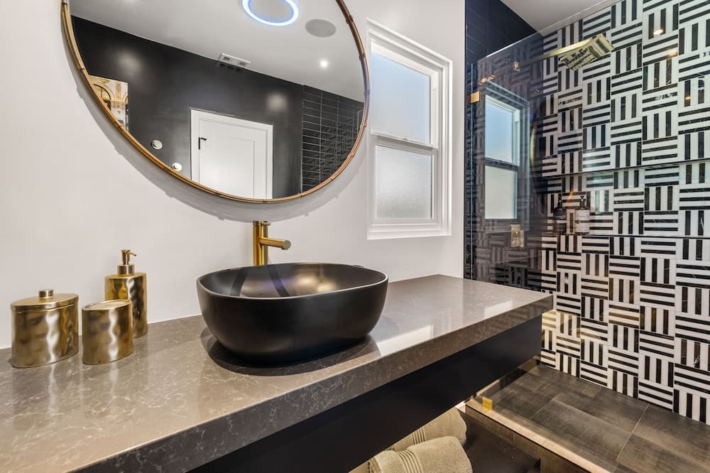 Escape Island - Image 42