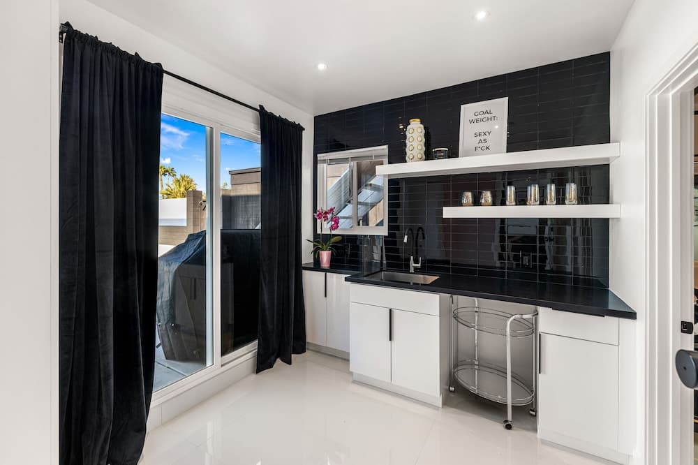 Escape Island - Image 15