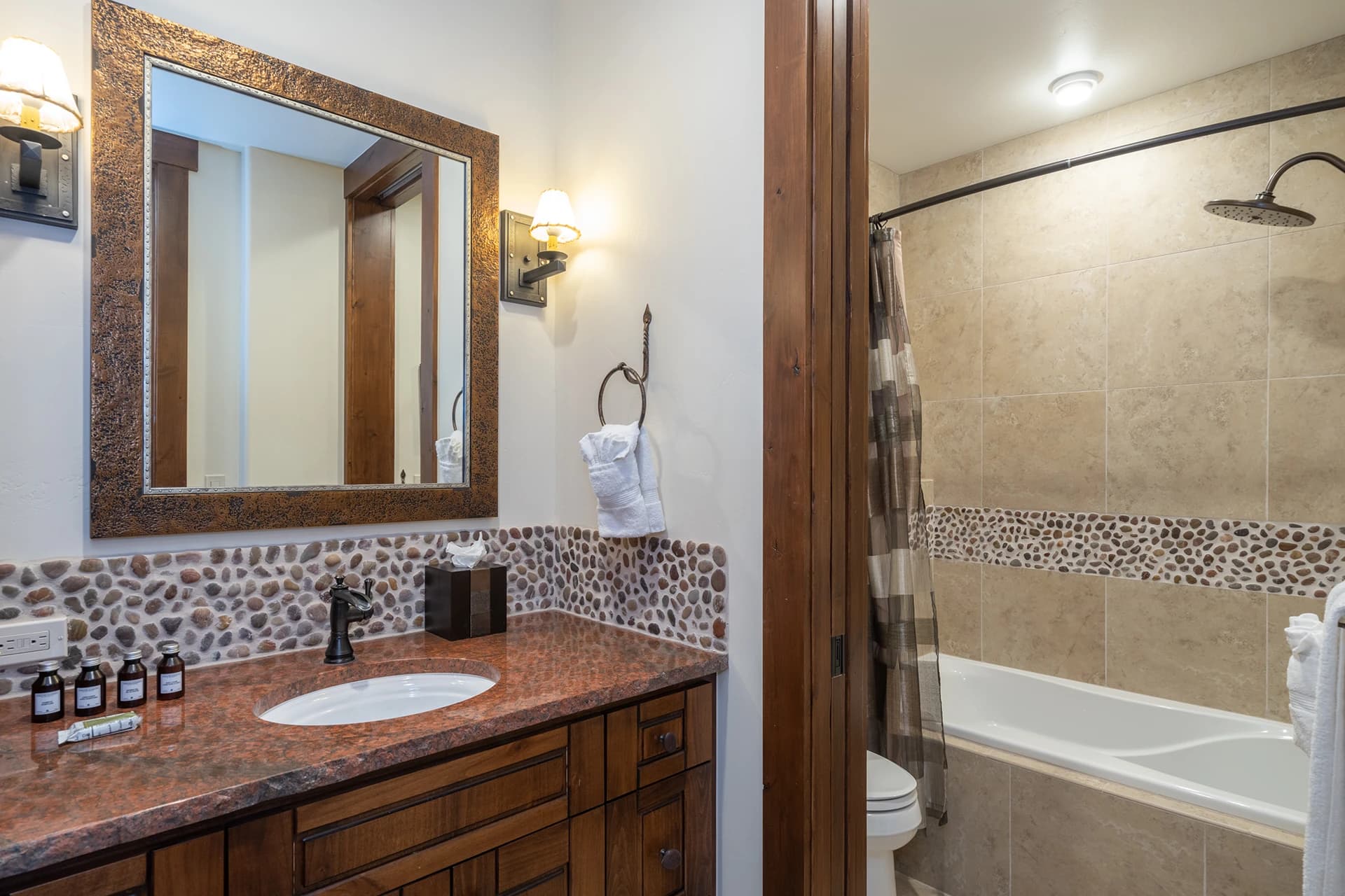 San Sophia Manor - Image 32