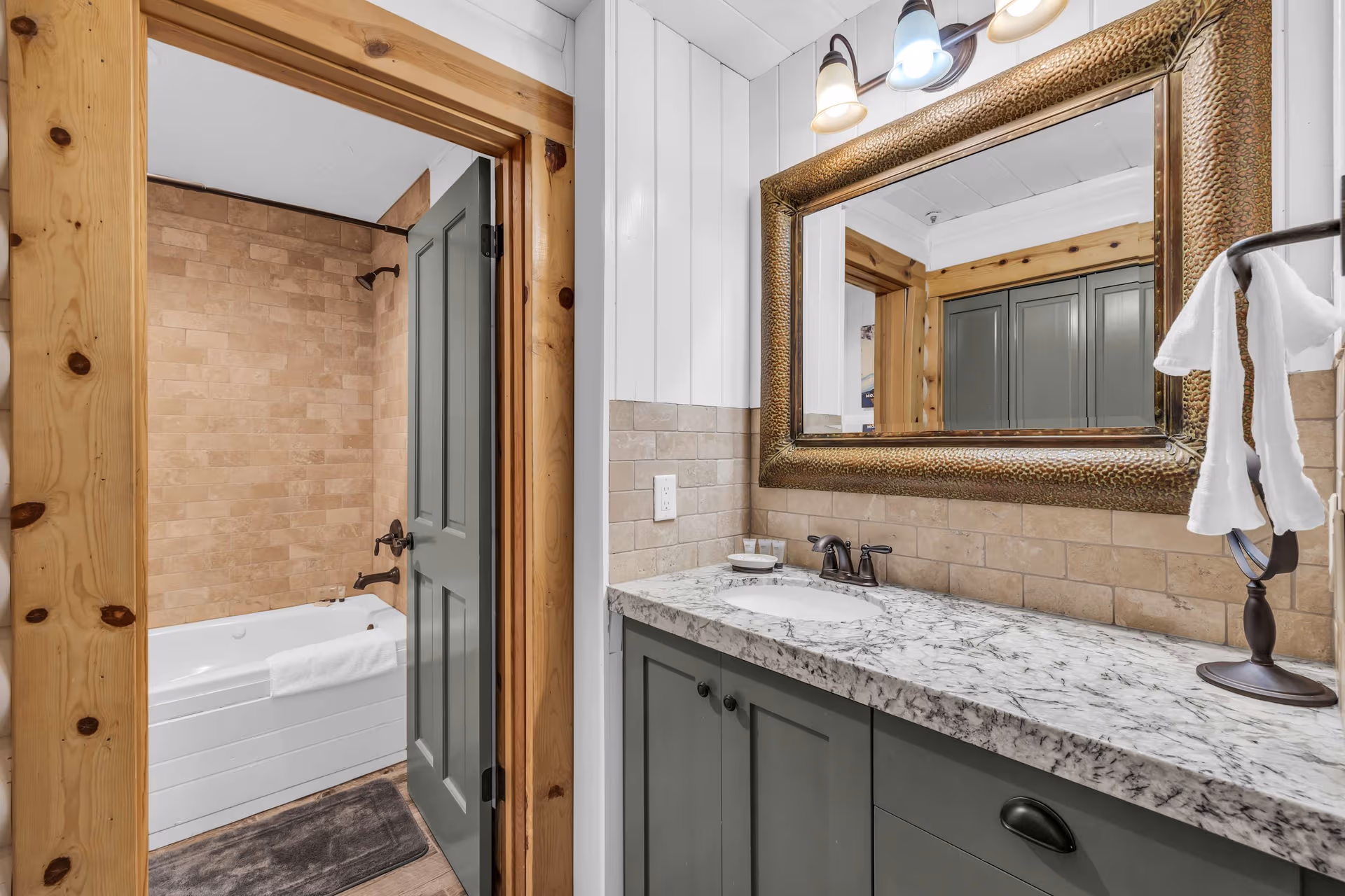 Antler Ridge Escape - Image 16