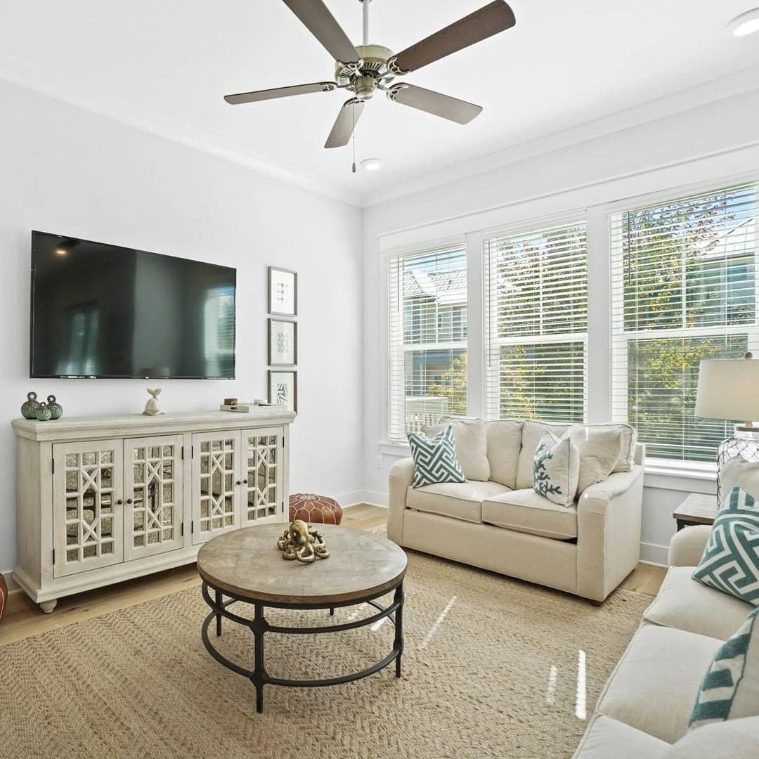 Hub Hideaway - Image 1