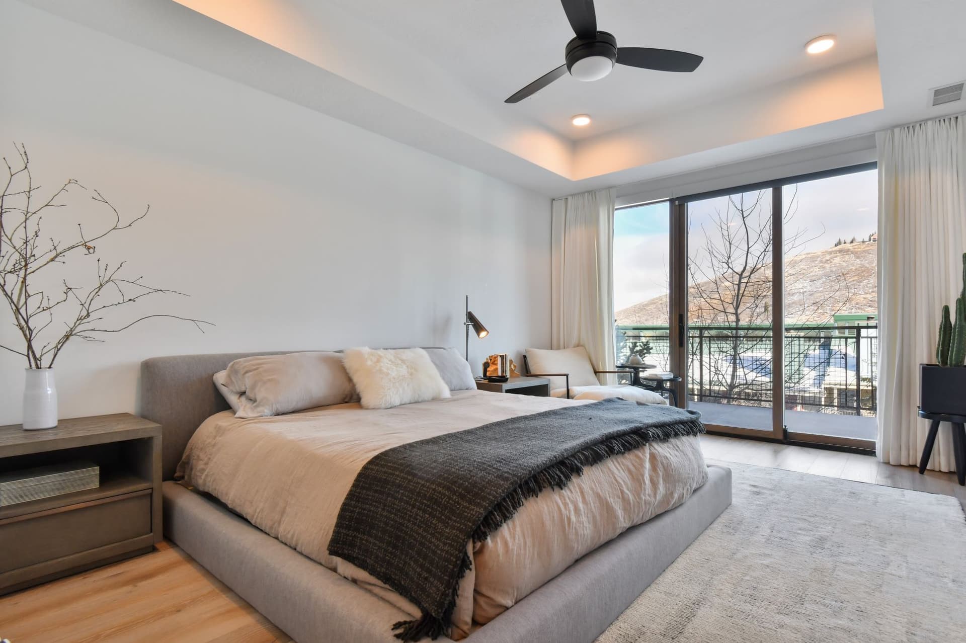 Kings Crown #102C - Image 4