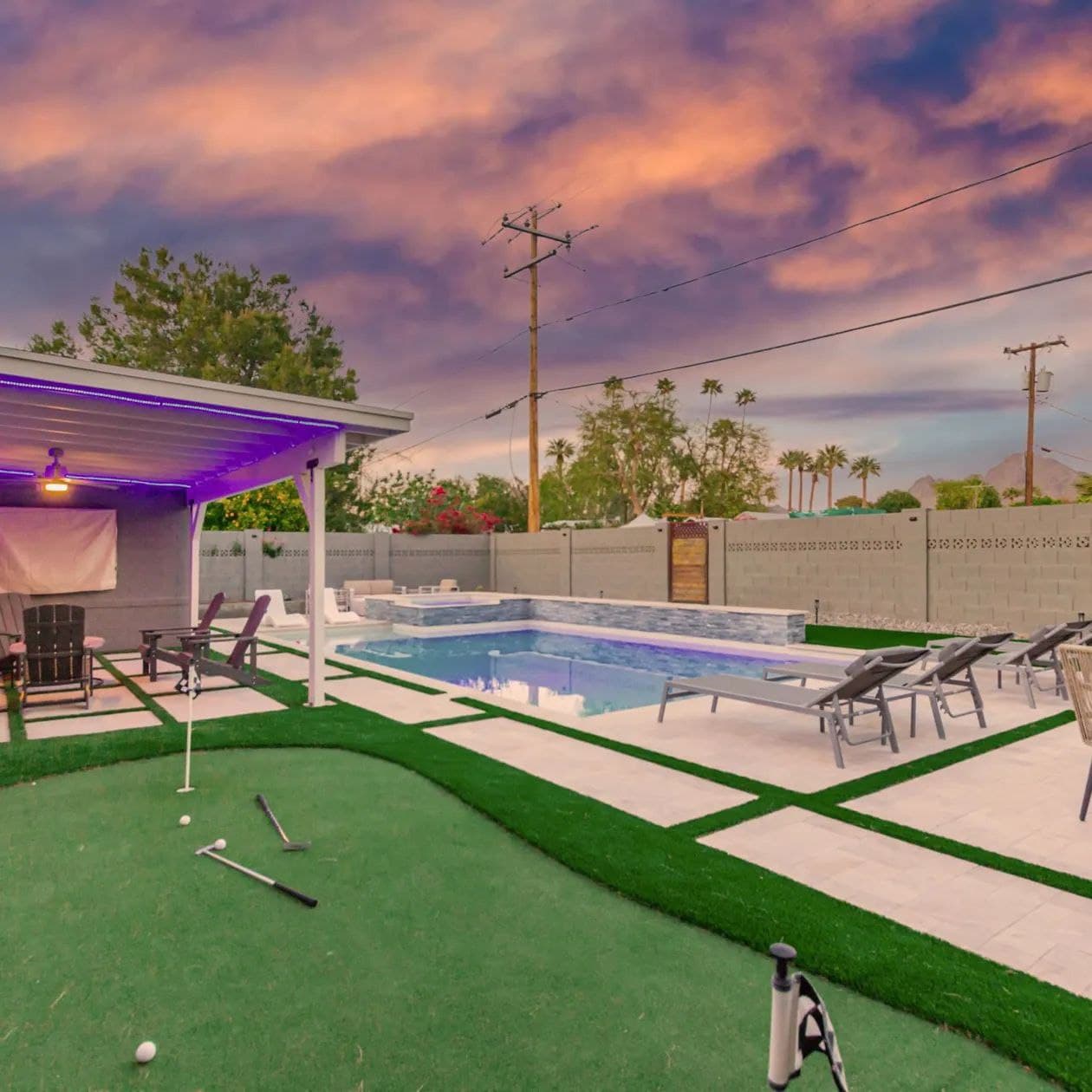 Sunset on 11th - Image 35